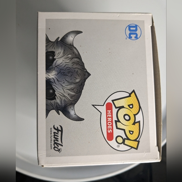 Funko Pop! Ares Wonder Woman 197 - Picture 6 of 7